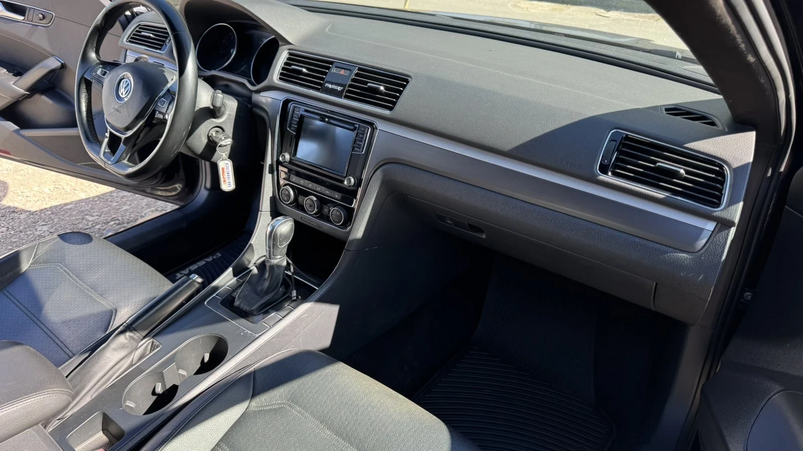 VW Passat R-line, снимка 16 - Автомобили и джипове - 53866005