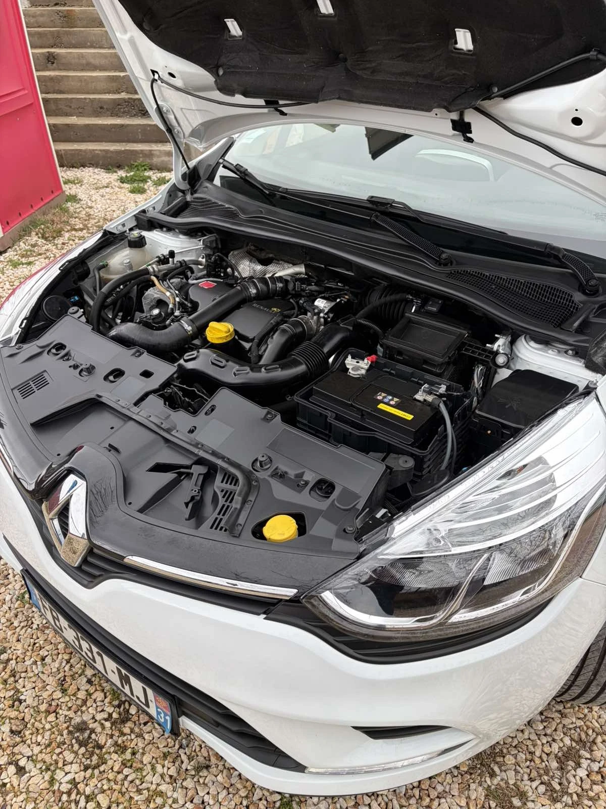 Renault Clio 1.5dci/75/2018г/ПЕРФЕКТНО СЪСТОЯНИЕ!, снимка 14 - Автомобили и джипове - 54009969