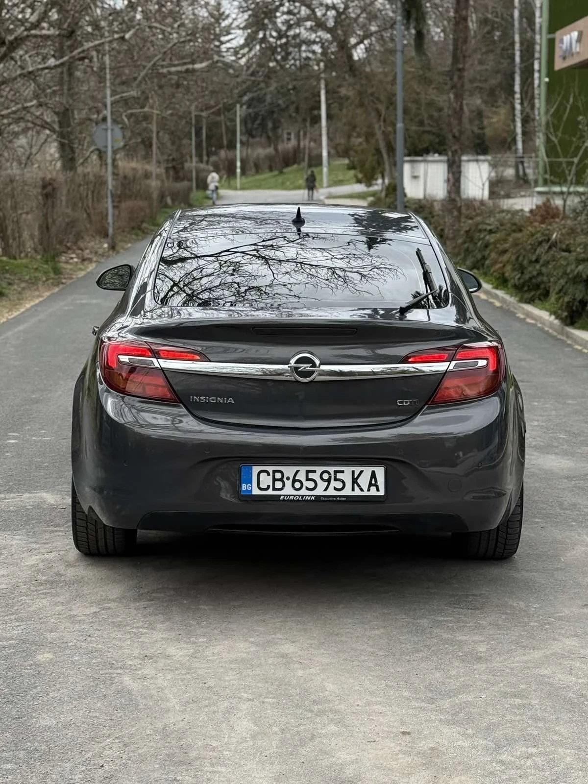 Opel Insignia 2.0 Cosmo, снимка 3 - Автомобили и джипове - 54173401