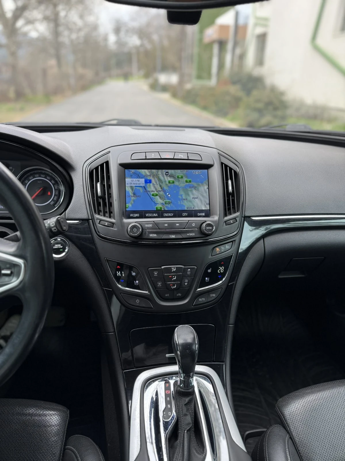 Opel Insignia 2.0 Cosmo, снимка 8 - Автомобили и джипове - 54173401