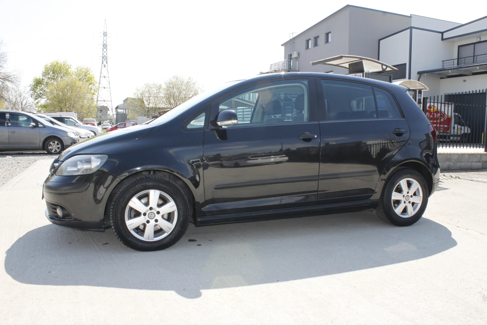 VW Golf Plus 1.9TDI* ТОП* РЕАЛНИ КМ 243ХИЛ., снимка 2 - Автомобили и джипове - 54255656