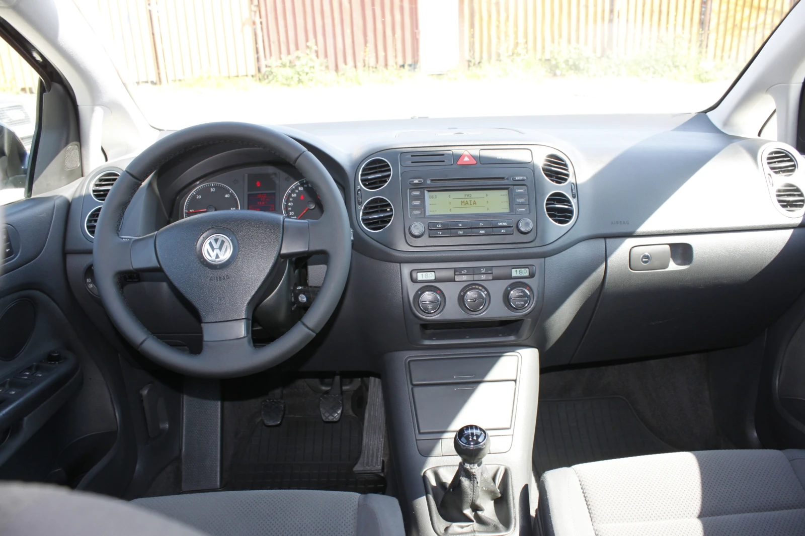 VW Golf Plus 1.9TDI* ТОП* РЕАЛНИ КМ 243ХИЛ., снимка 11 - Автомобили и джипове - 54255656