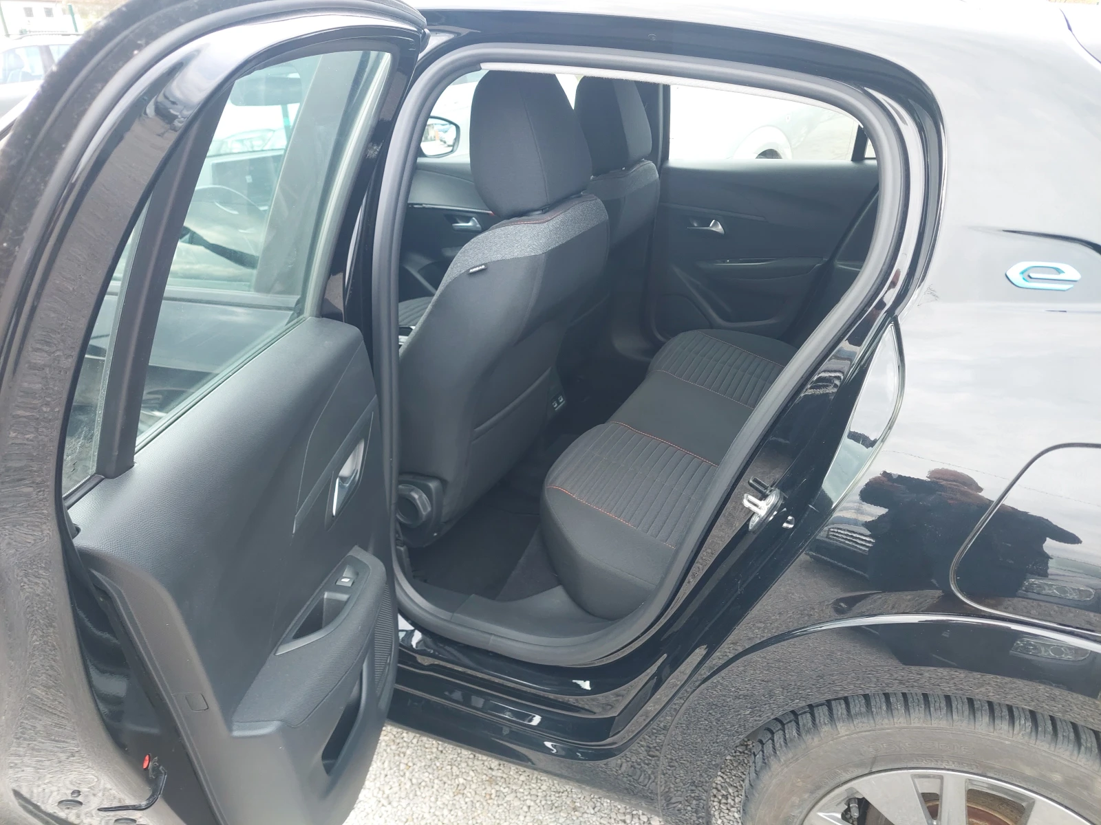 Peugeot 208 (e-) Active Pack | Mobile.bg � ����������� 10