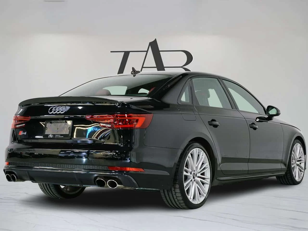 Audi S4 * quattro Prestige * CARFAX * ЦЕНА ДО БГ, снимка 4 - Автомобили и джипове - 54454401
