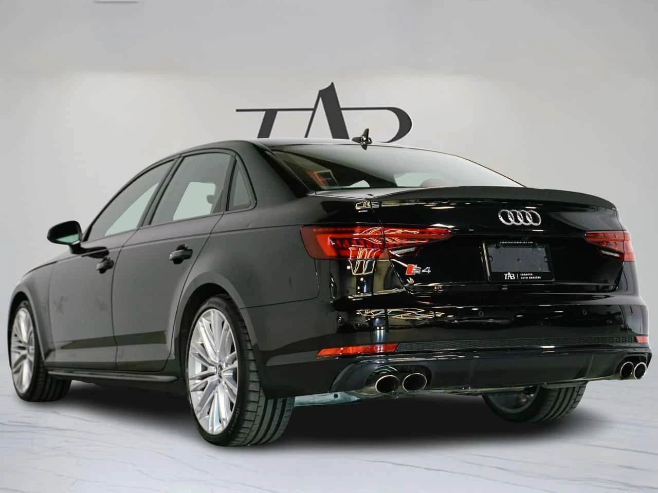 Audi S4 * quattro Prestige * CARFAX * ЦЕНА ДО БГ, снимка 5 - Автомобили и джипове - 54454401