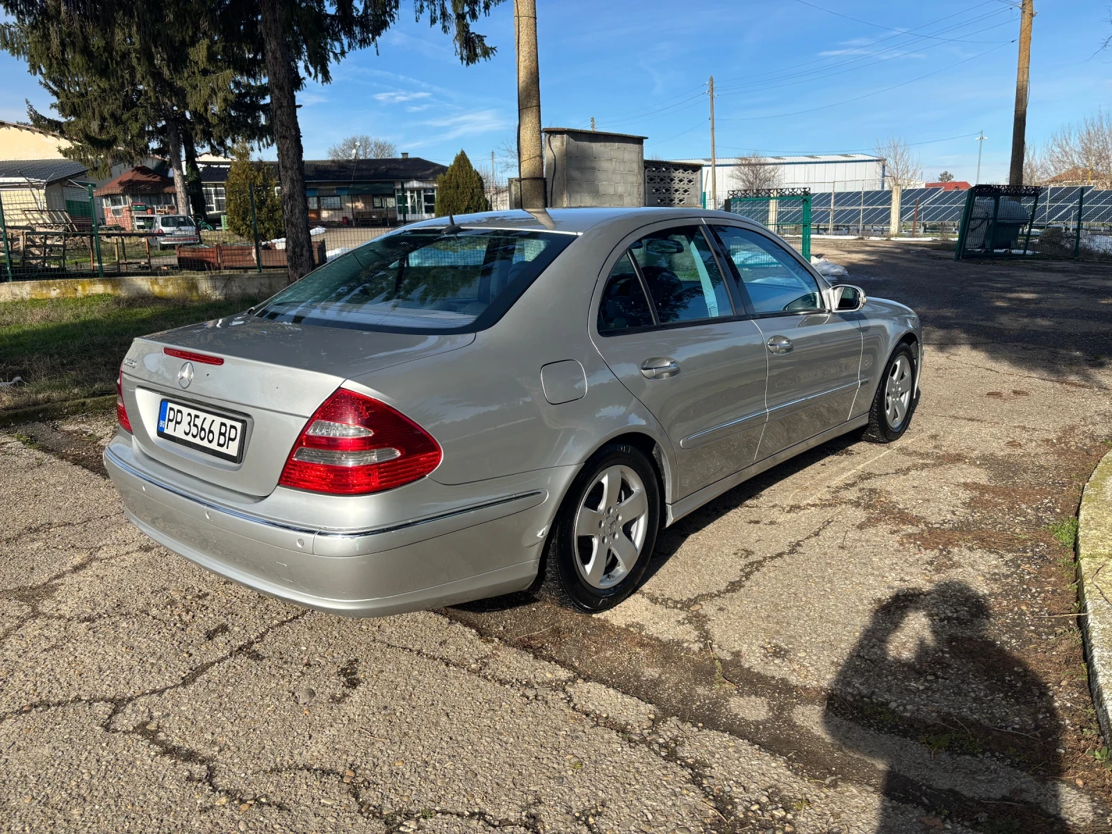 Mercedes-Benz E 320 Е320, снимка 3 - Автомобили и джипове - 54563550