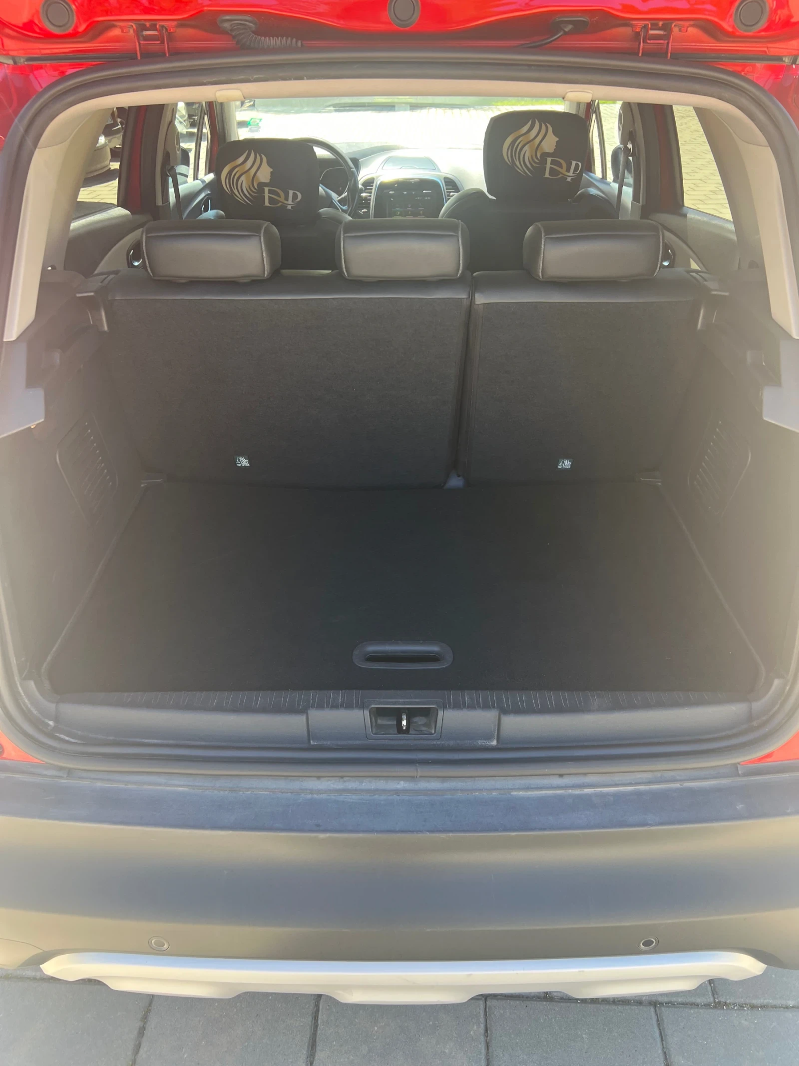 Renault Captur 1.5 dci , снимка 7 - Автомобили и джипове - 54596921