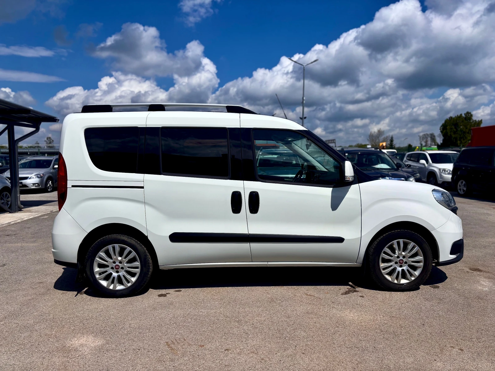 Fiat Doblo, снимка 4 - Автомобили и джипове - 54844921