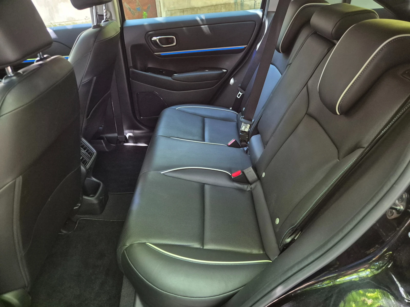 Honda e:Ny1 Камера / ACC / CarPlay / Отлично състояние, снимка 14 - Автомобили и джипове - 55314361