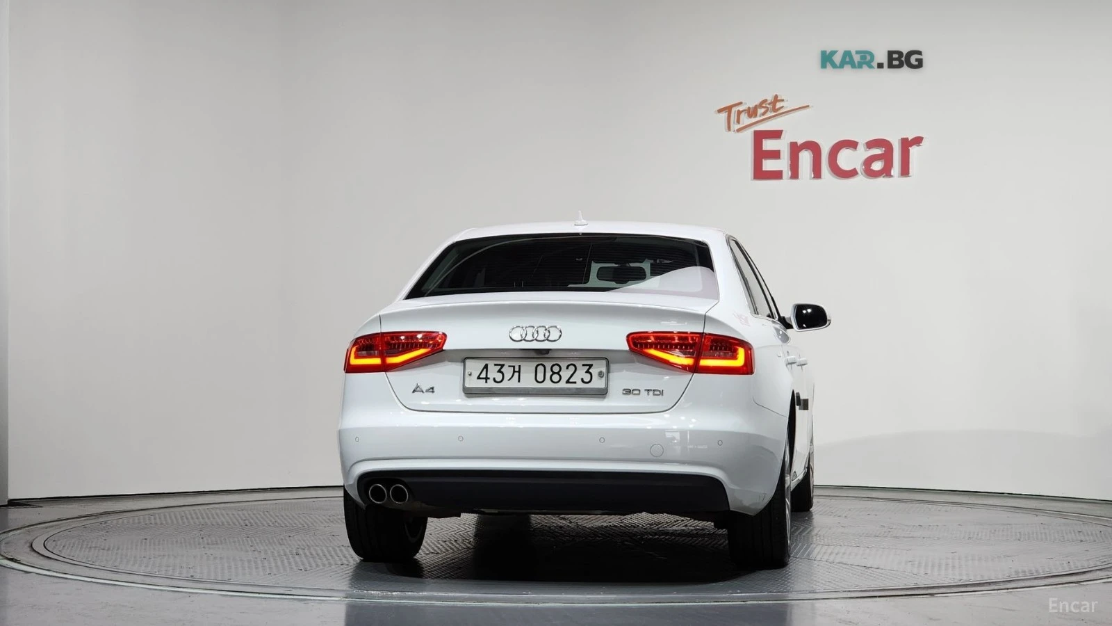 Audi A4 * ПАНО* KEYLESS* Camera* ПОДГРЕВ* , снимка 4 - Автомобили и джипове - 55374733