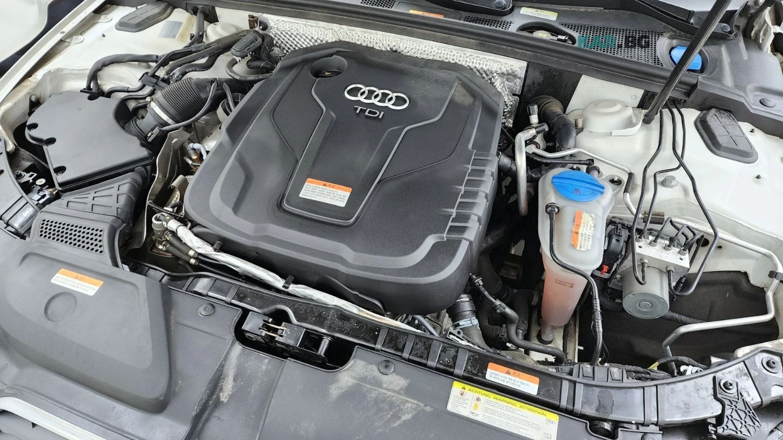 Audi A4 * ПАНО* KEYLESS* Camera* ПОДГРЕВ* , снимка 6 - Автомобили и джипове - 55374733