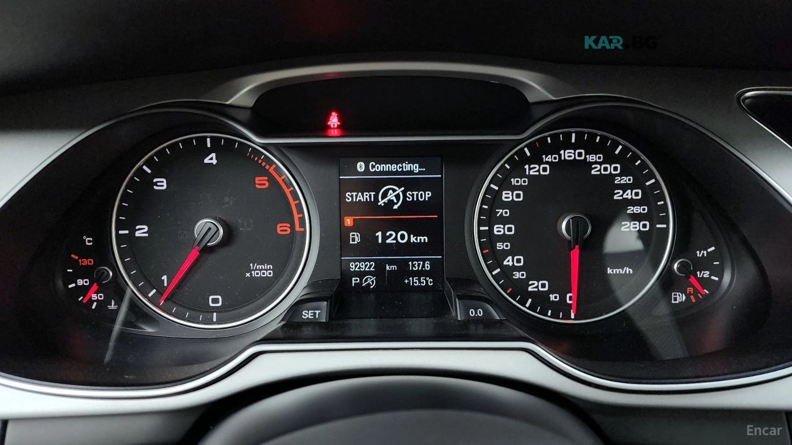 Audi A4 * ПАНО* KEYLESS* Camera* ПОДГРЕВ* , снимка 8 - Автомобили и джипове - 55374733