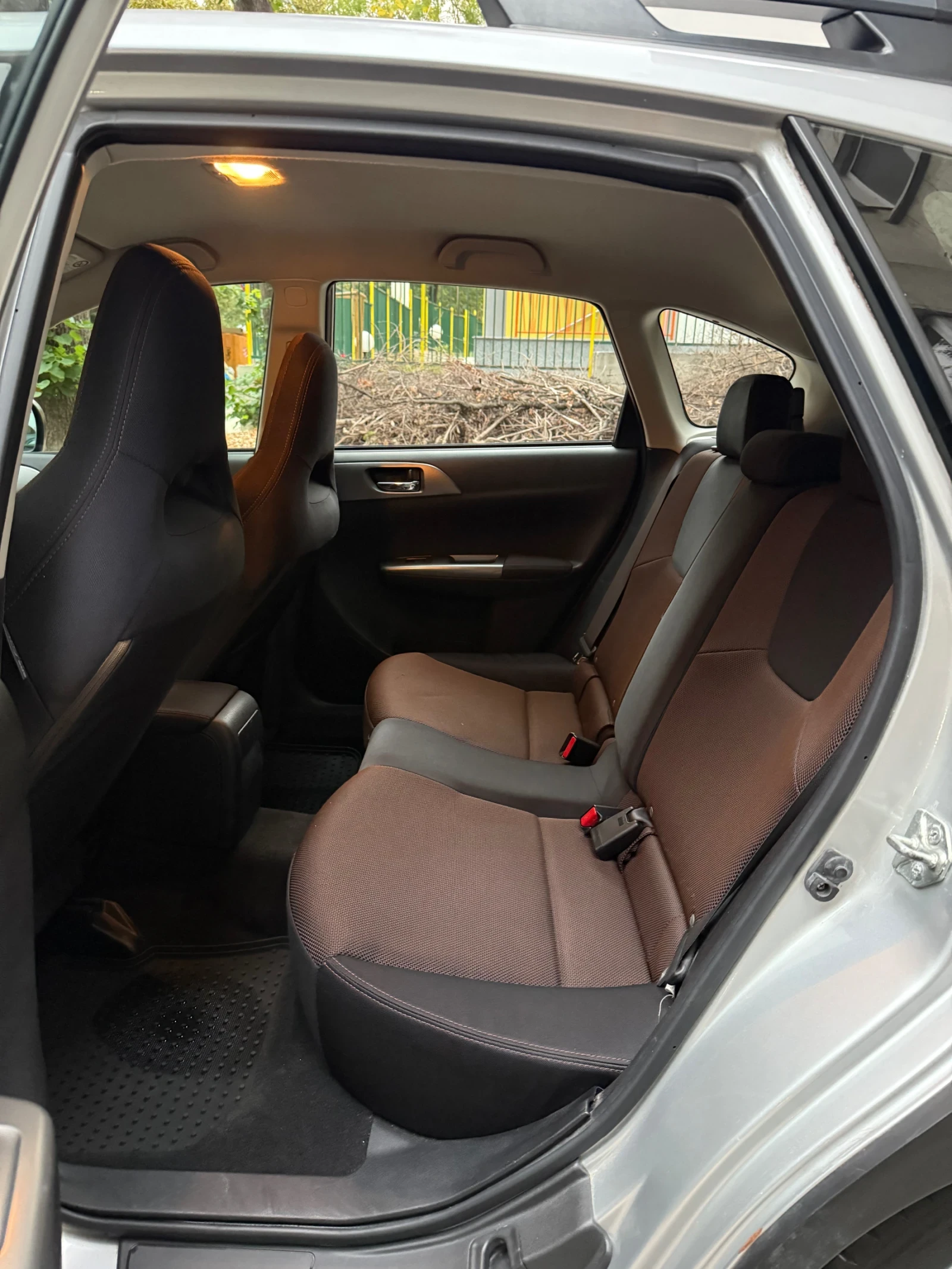 Subaru Impreza, снимка 6 - Автомобили и джипове - 55417611