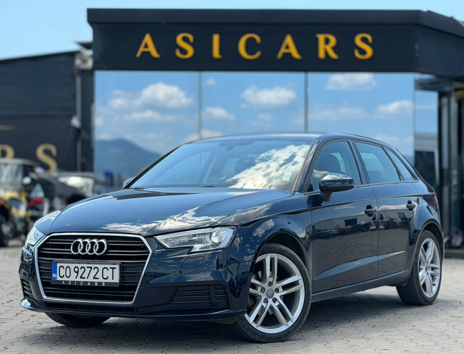Audi A3 / 2.0TDI / 143HP / SPORT / CARPLAY /