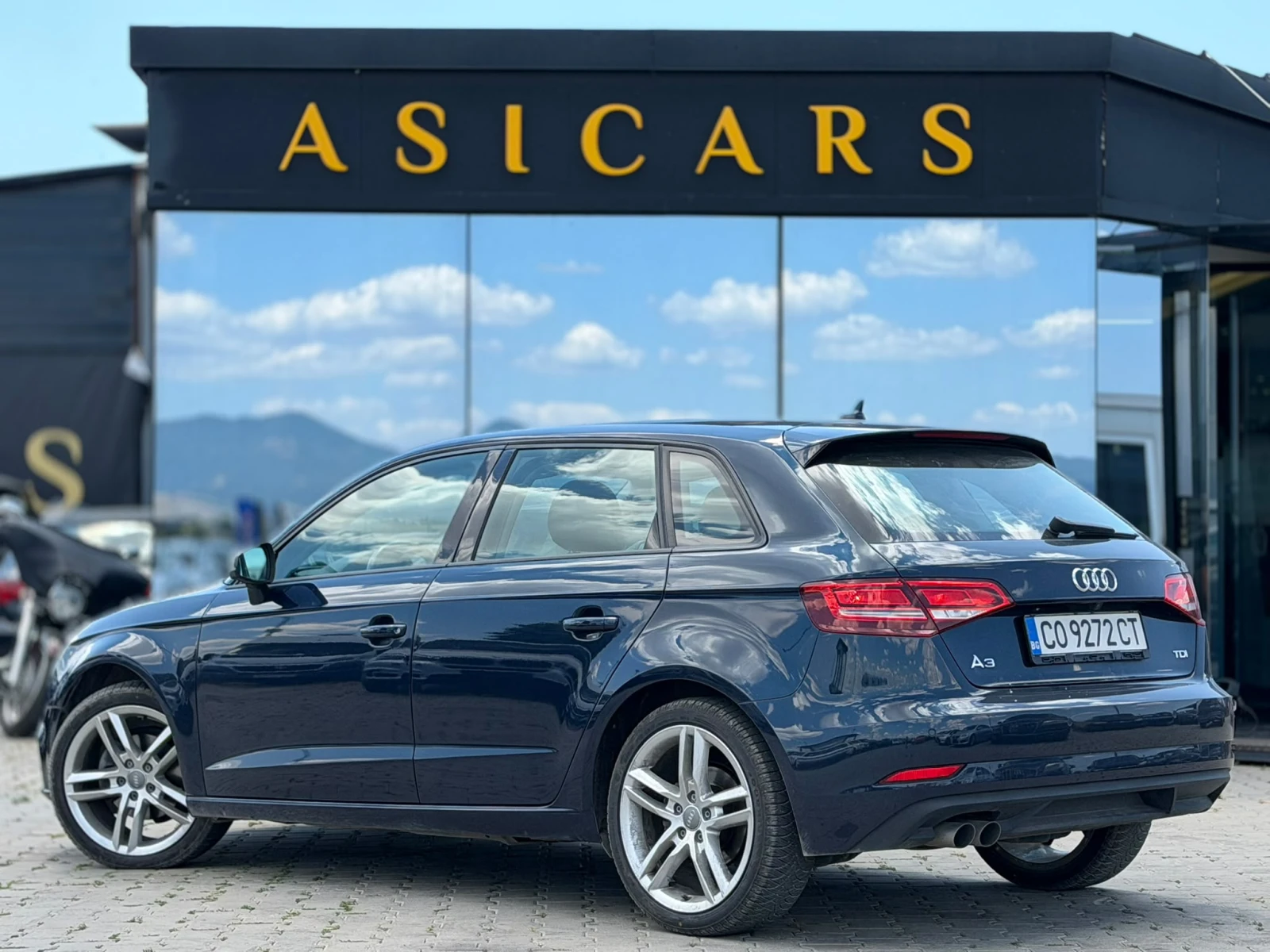 Audi A3 / 2.0TDI / 143HP / SPORT / CARPLAY /, снимка 3 - Автомобили и джипове - 55530323