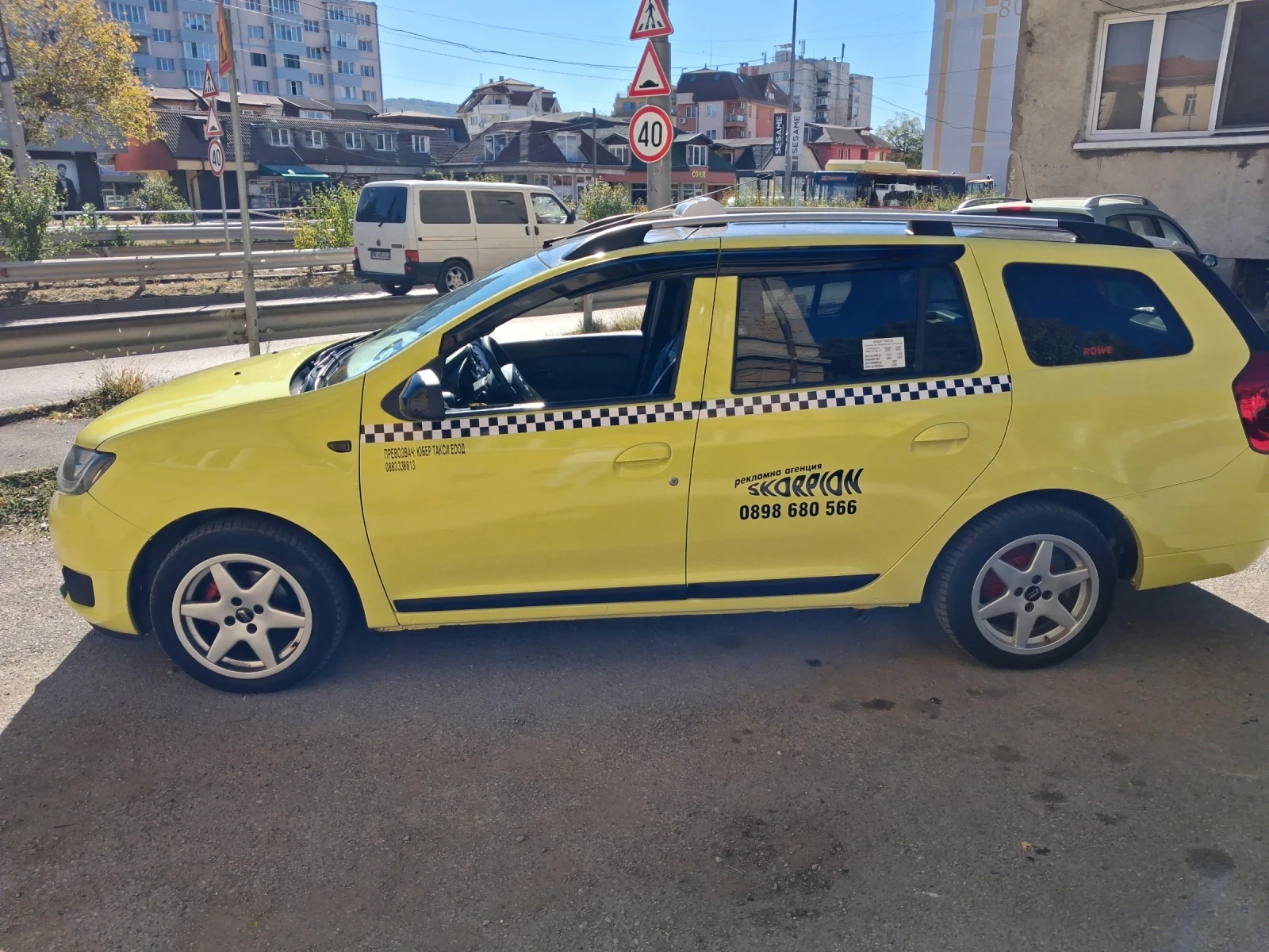 Dacia Logan, снимка 3 - Автомобили и джипове - 56360874