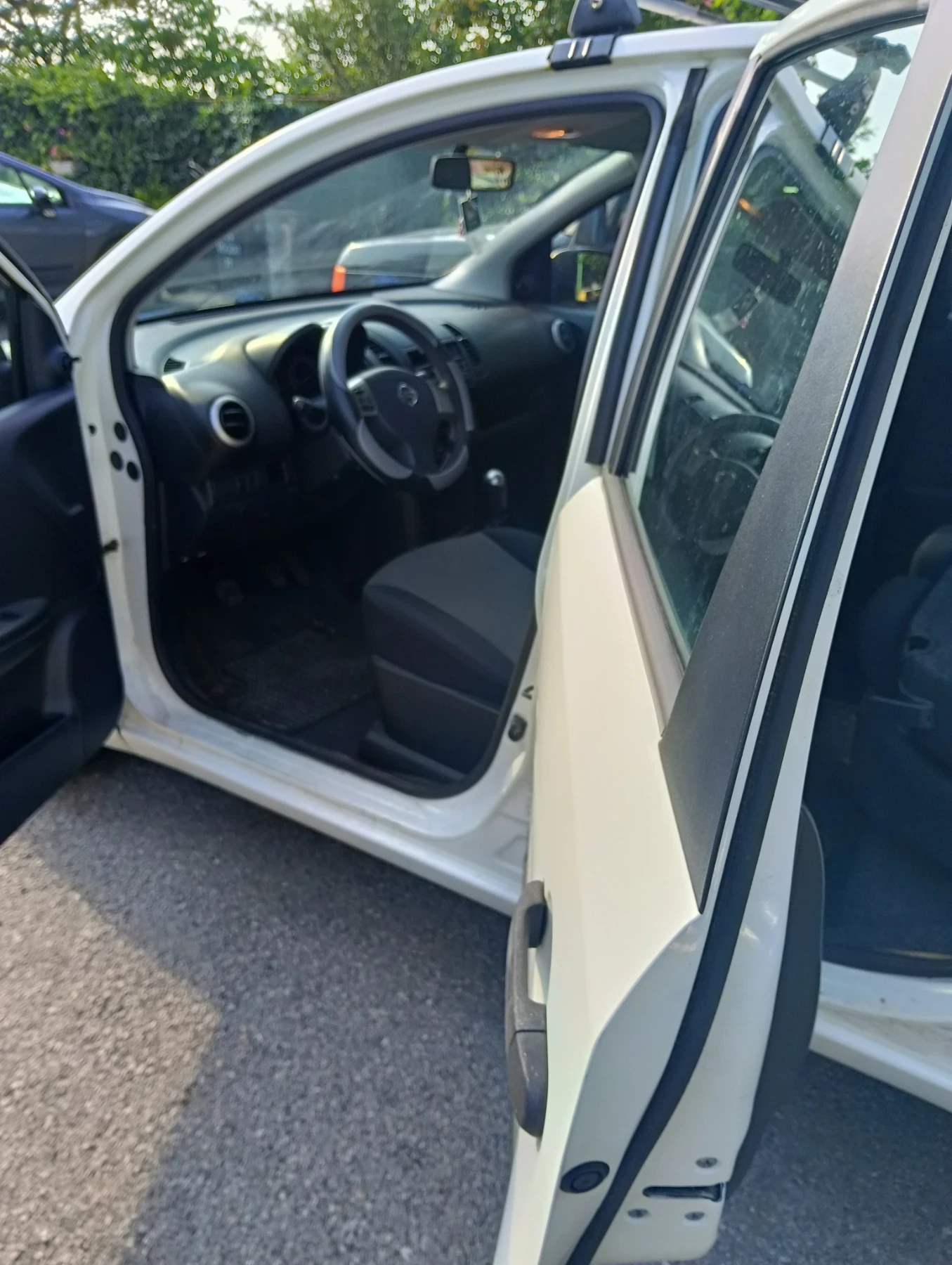 Nissan Note, снимка 6 - Автомобили и джипове - 56367549
