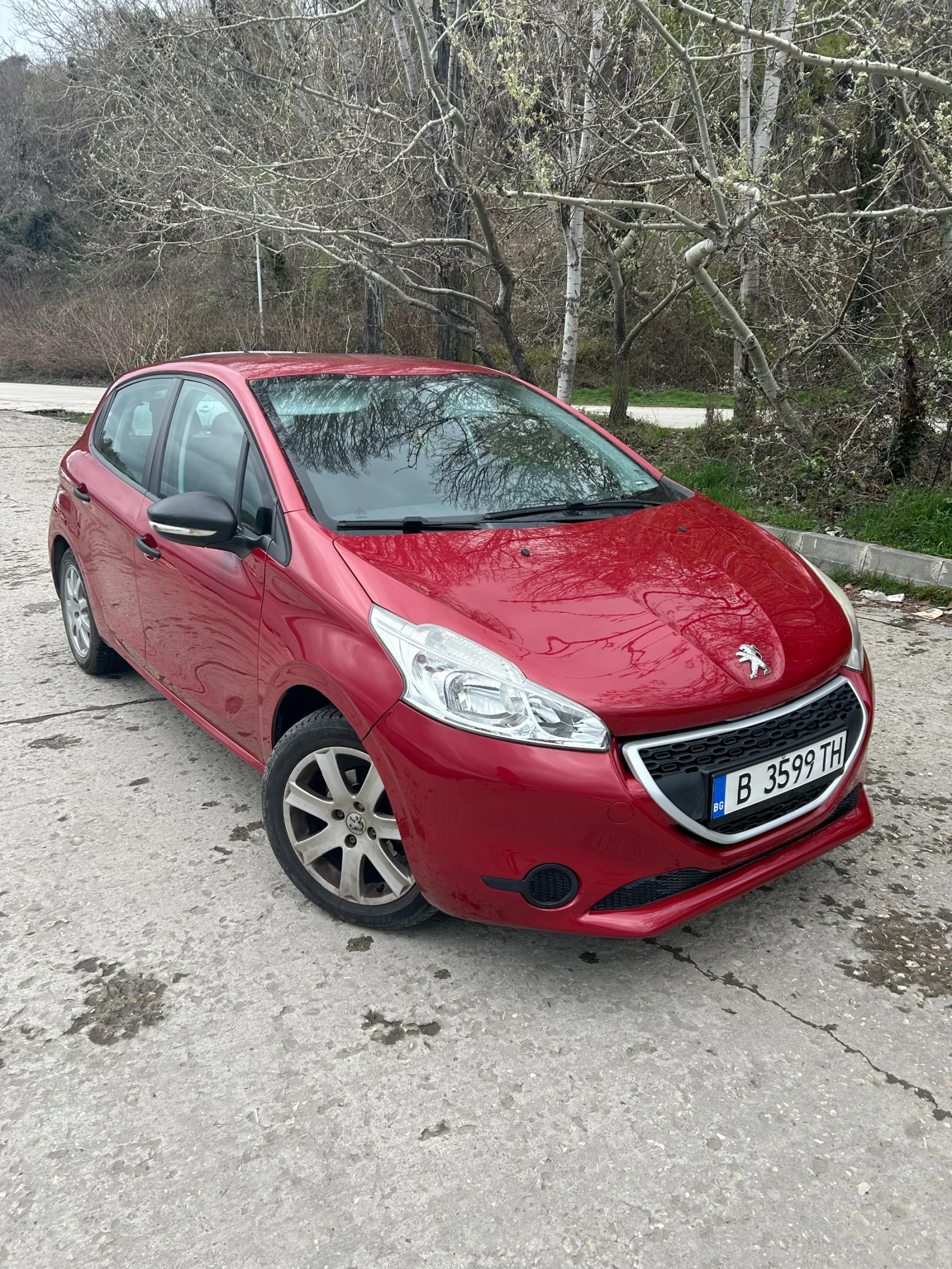 Peugeot 208 хечбек, снимка 3 - Автомобили и джипове - 56668910