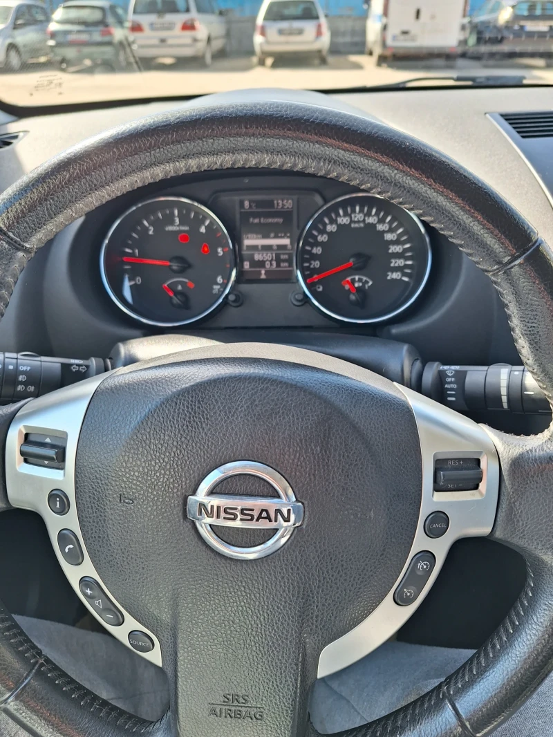 Nissan Qashqai ****FACELIFT 86500km 2.0d****, снимка 11 - Автомобили и джипове - 44860429