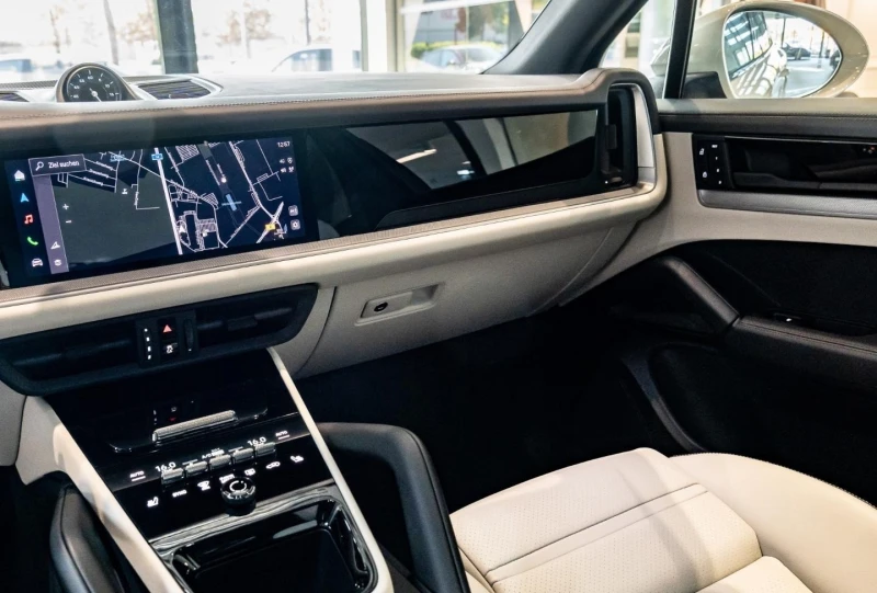 Porsche Cayenne S/FACELIFT/MATRIX/PANO/BOSE/360/LIFT/ACC/22/, снимка 13 - Автомобили и джипове - 51889254