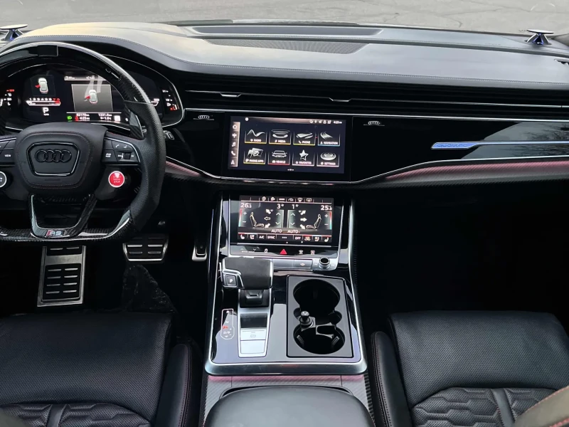 Audi RSQ8 * CARFAX * БЕЗ ПЪРВОНАЧАЛНА ВНОСКА, снимка 7 - Автомобили и джипове - 52912851