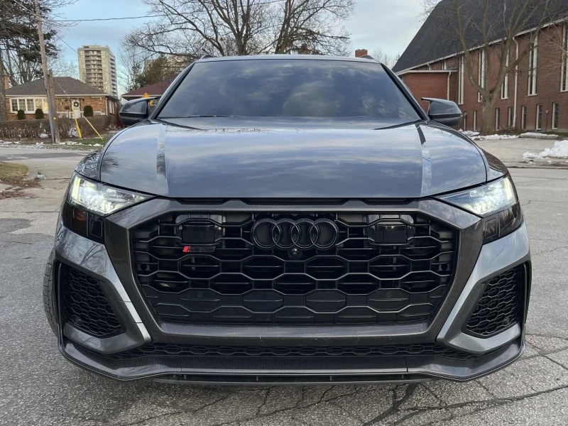 Audi RSQ8 * CARFAX * БЕЗ ПЪРВОНАЧАЛНА ВНОСКА, снимка 2 - Автомобили и джипове - 52912851