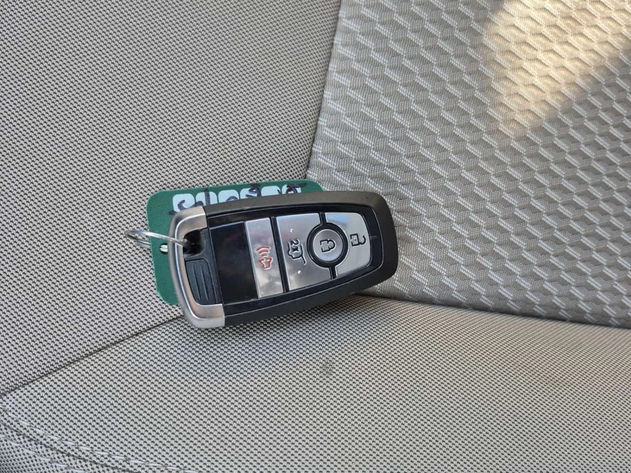 Ford Explorer * XLT * ПОДГРЕВИ* КАМЕРА * CARFAX - изображение 8