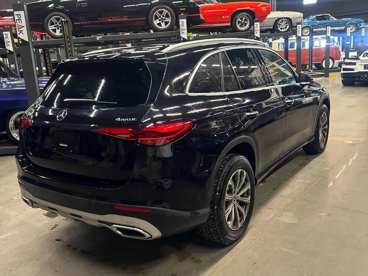 Mercedes-Benz GLC 300 | DISTRONIC|  360 КАМЕРИ| ПОДГРЕВИ| CARFAX, снимка 4 - Автомобили и джипове - 53819916