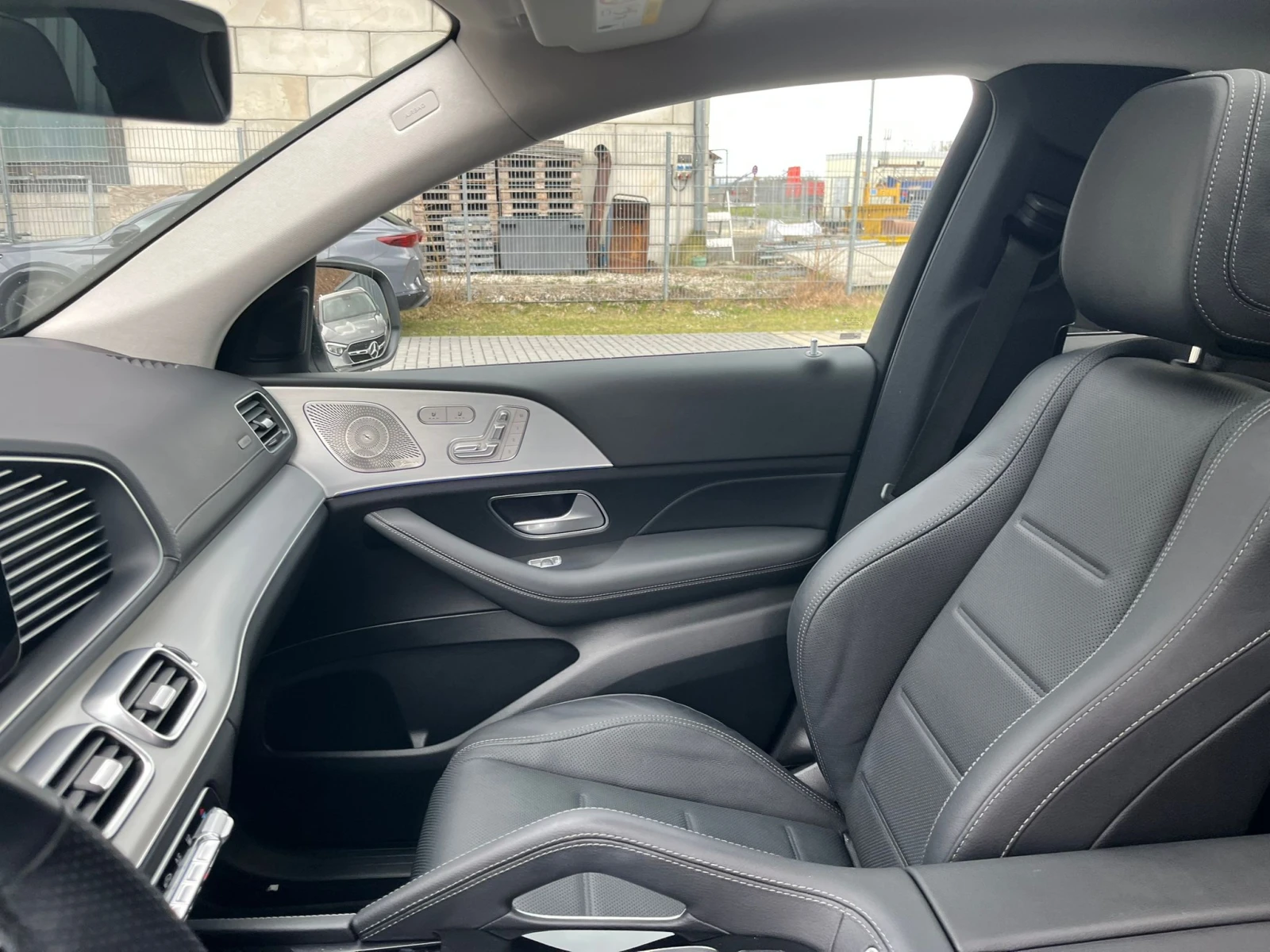 Mercedes-Benz GLE 350 de 4MATIC Coupe AMG-Line, снимка 7 - Автомобили и джипове - 53985473