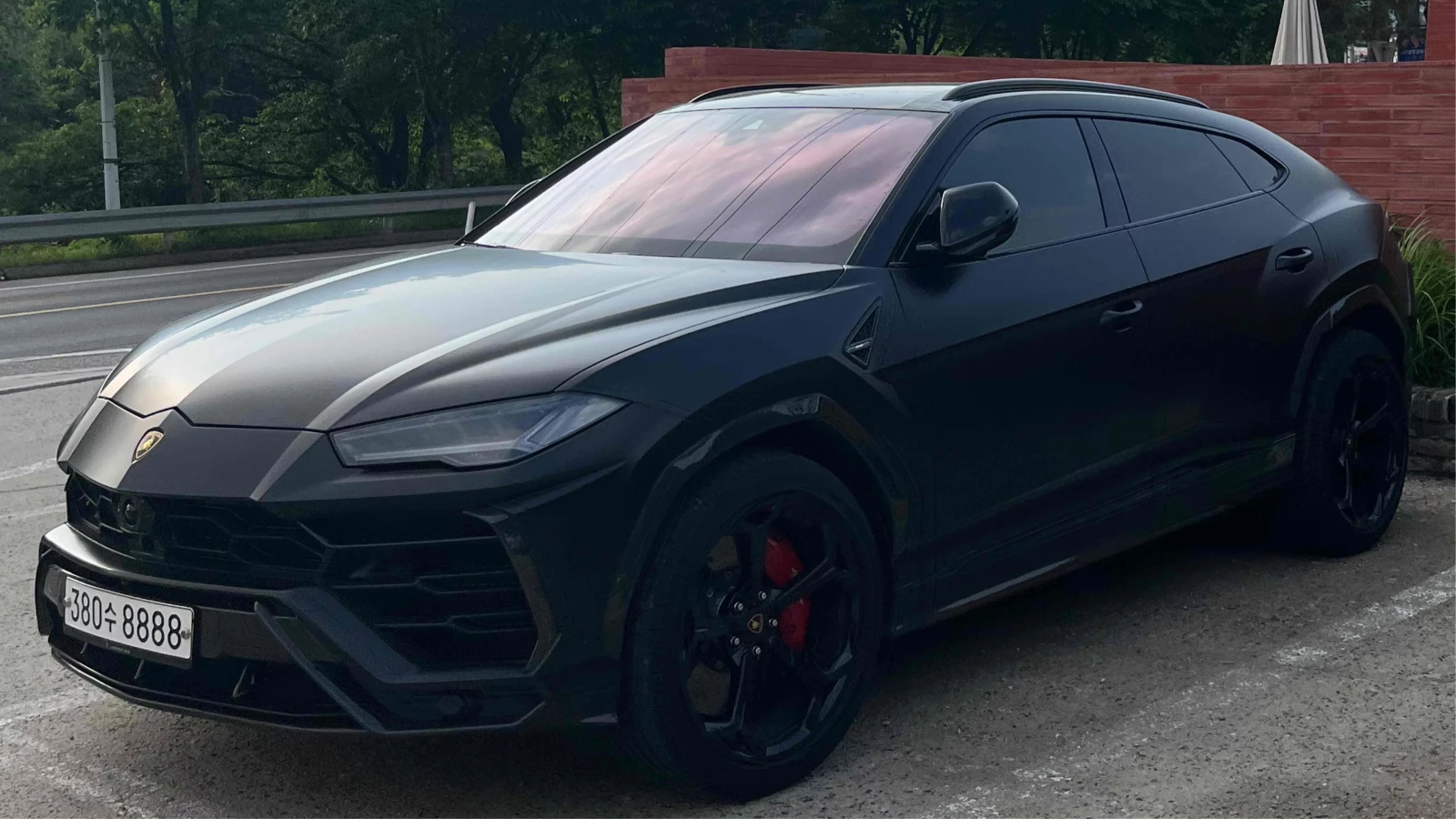 Lamborghini Urus carbon edition* bang and olufsen | Auto.bg — изображение 1