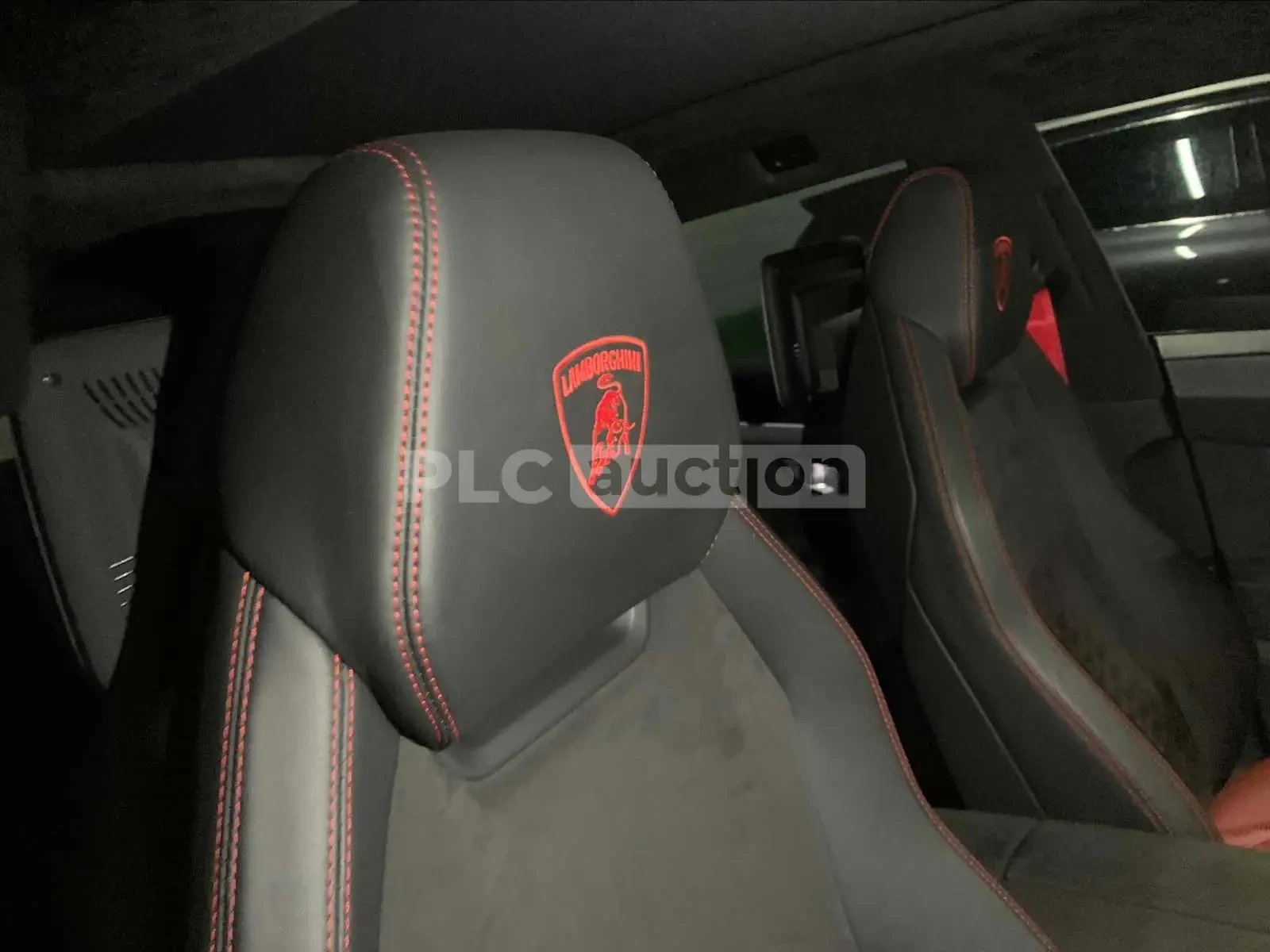 Lamborghini Urus carbon edition* bang and olufsen, снимка 6 - Автомобили и джипове - 54124936