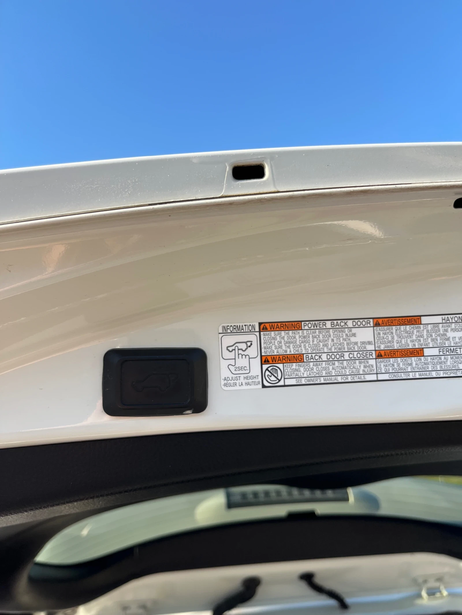 Toyota Rav4 2.0 D4D, снимка 14 - Автомобили и джипове - 54411429