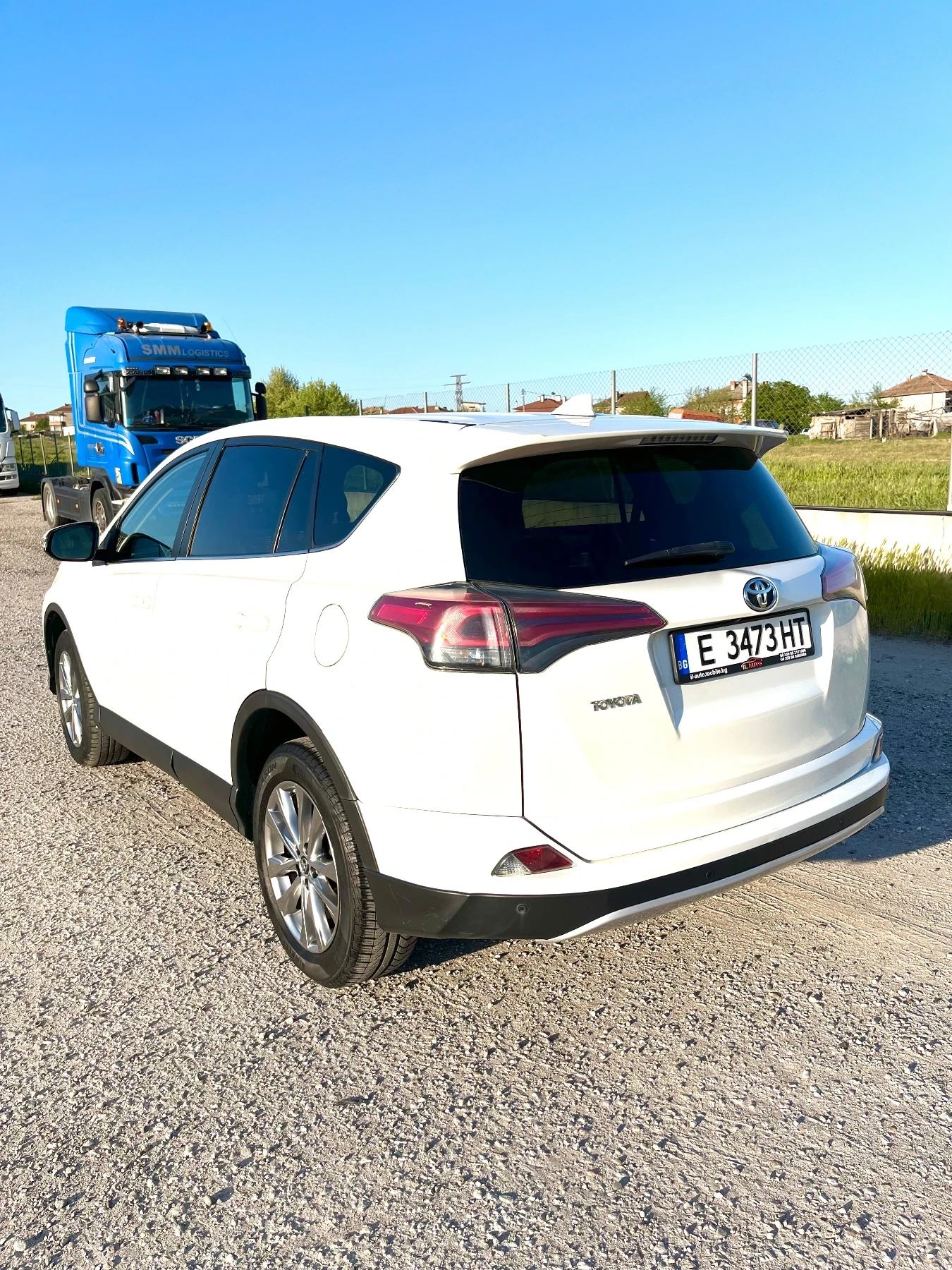 Toyota Rav4 2.0 D4D, снимка 6 - Автомобили и джипове - 54411429