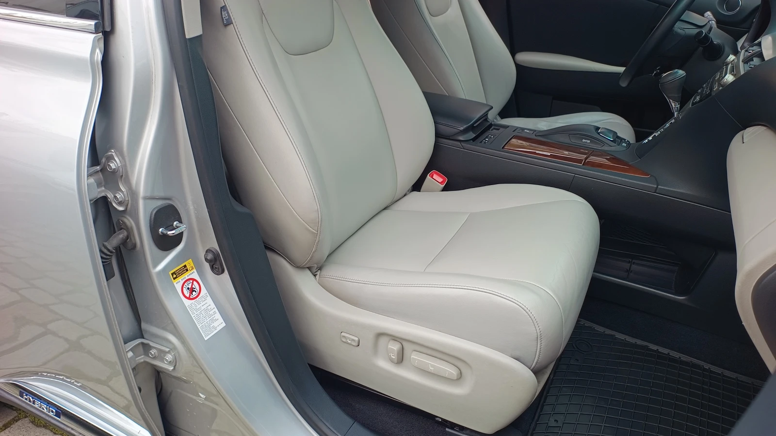Lexus RX 450h AWD / IT  , снимка 12 - Автомобили и джипове - 54446999