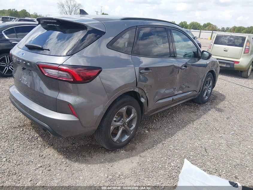 Ford Escape 1.5l St-Line, снимка 3 - Автомобили и джипове - 54568988
