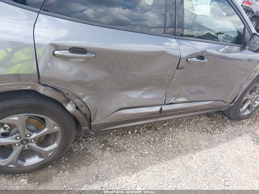 Ford Escape 1.5l St-Line, снимка 6 - Автомобили и джипове - 54568988