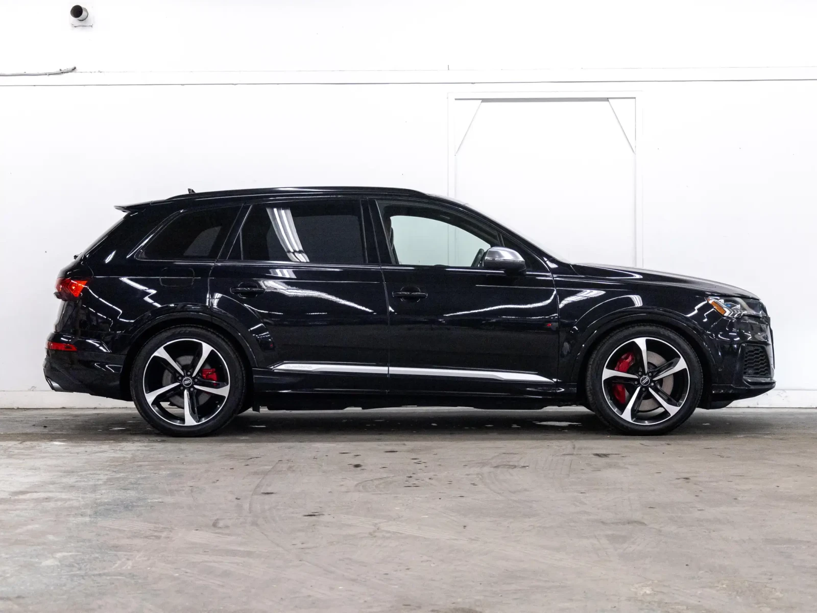 Audi SQ7, снимка 5 - Автомобили и джипове - 55091153