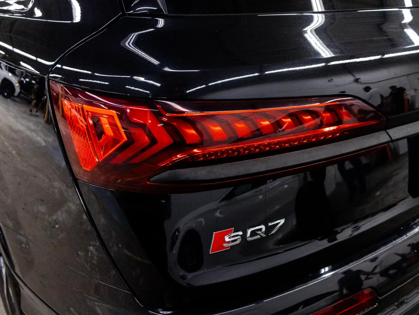 Audi SQ7, снимка 7 - Автомобили и джипове - 55091153