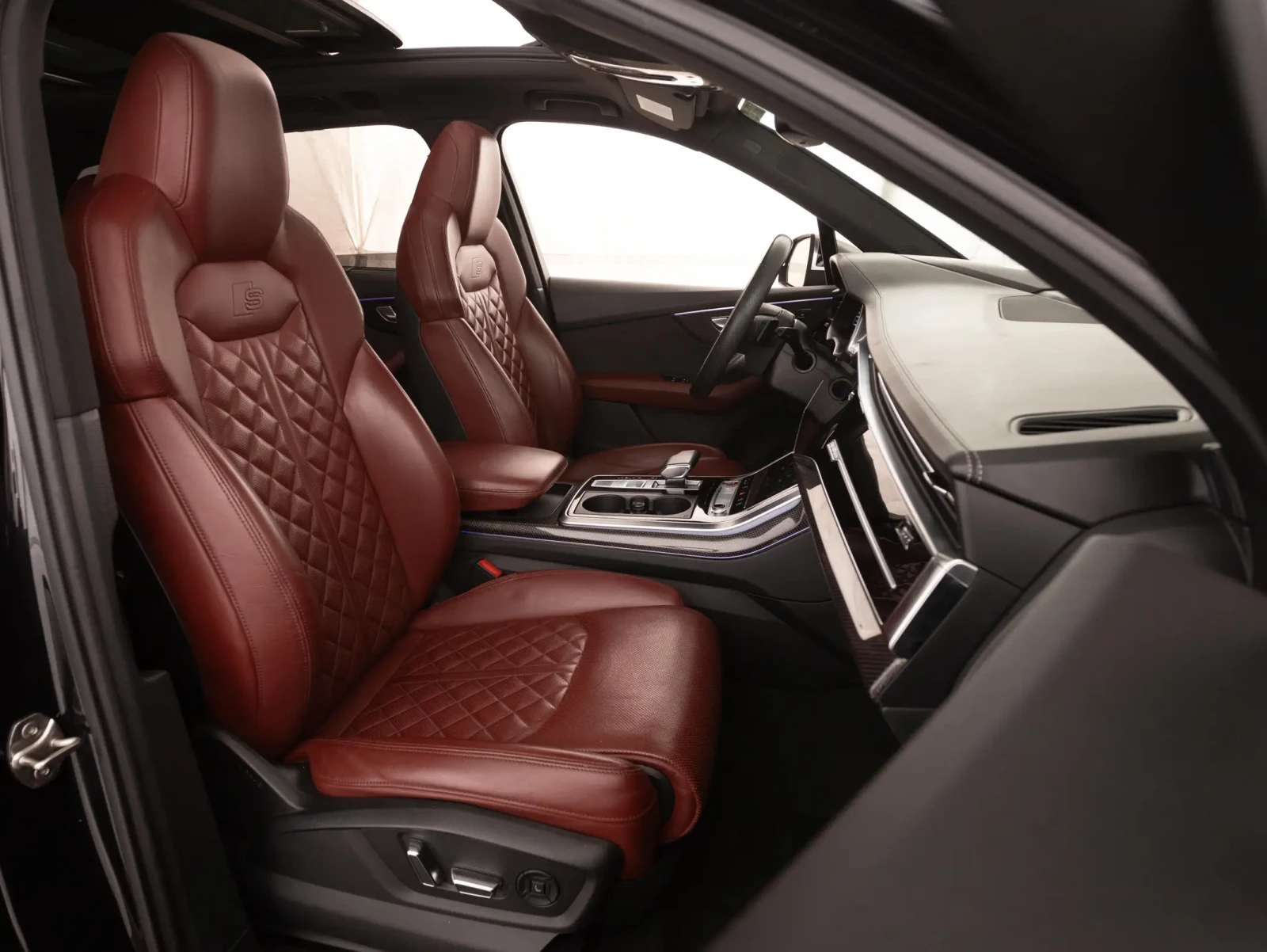 Audi SQ7, снимка 10 - Автомобили и джипове - 55091153