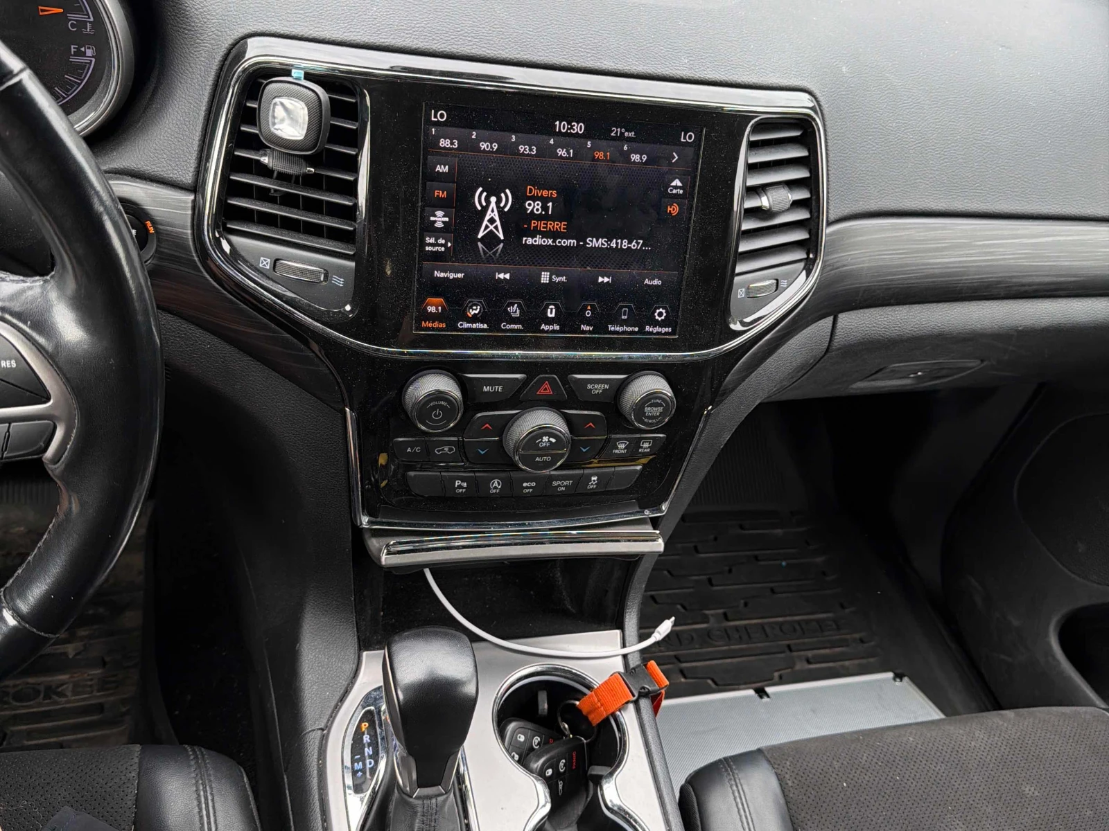 Jeep Grand cherokee Altitude | CARFAX | БЕЗ ИНЦИДЕНТИ | ДВА КЛЮЧА, снимка 9 - Автомобили и джипове - 55848901
