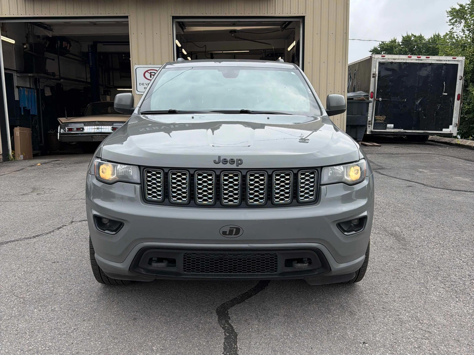 Jeep Grand cherokee Altitude | CARFAX | БЕЗ ИНЦИДЕНТИ | ДВА КЛЮЧА, снимка 2 - Автомобили и джипове - 55848901