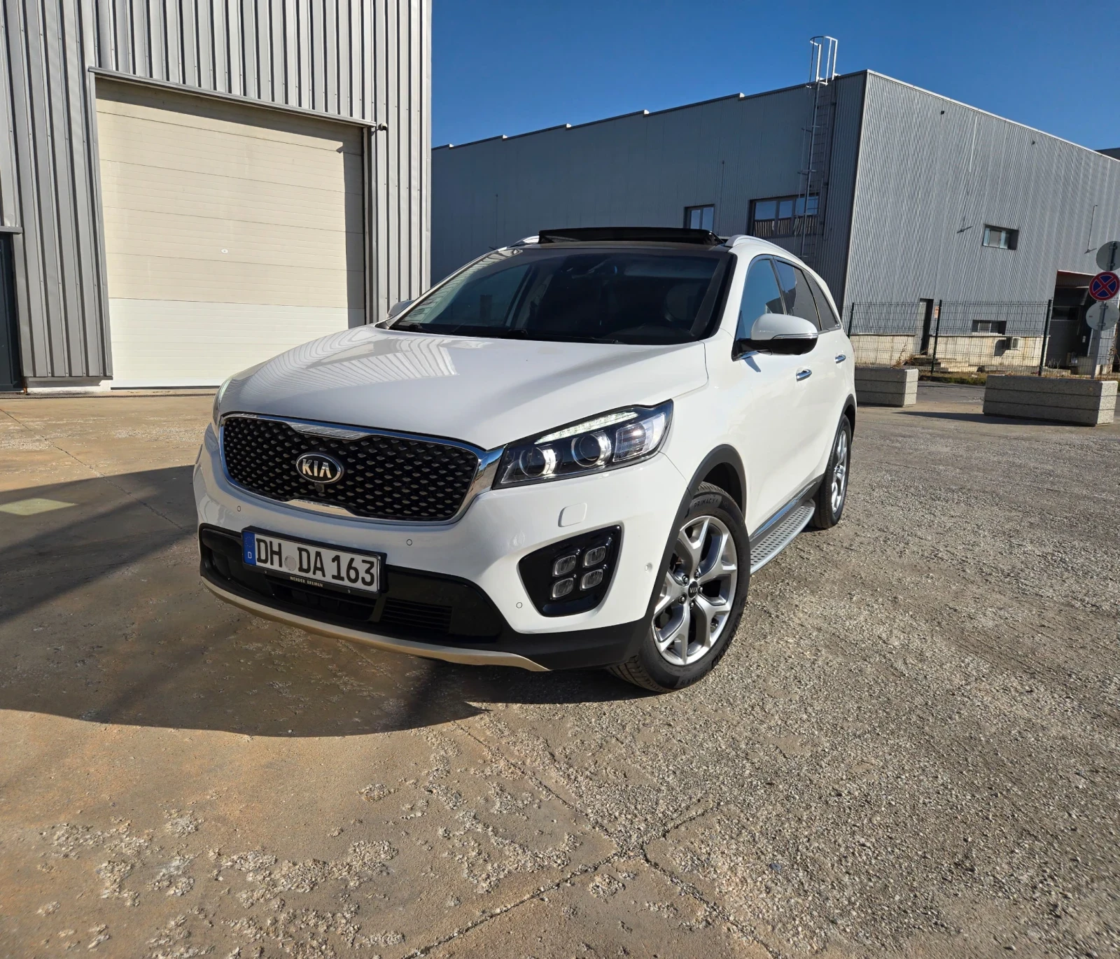 Kia Sorento FULL 2.2CRDI 4x4 * ПРЕЗИДЕНТ*  FACELIFT WAZE, снимка 2 - Автомобили и джипове - 56155908