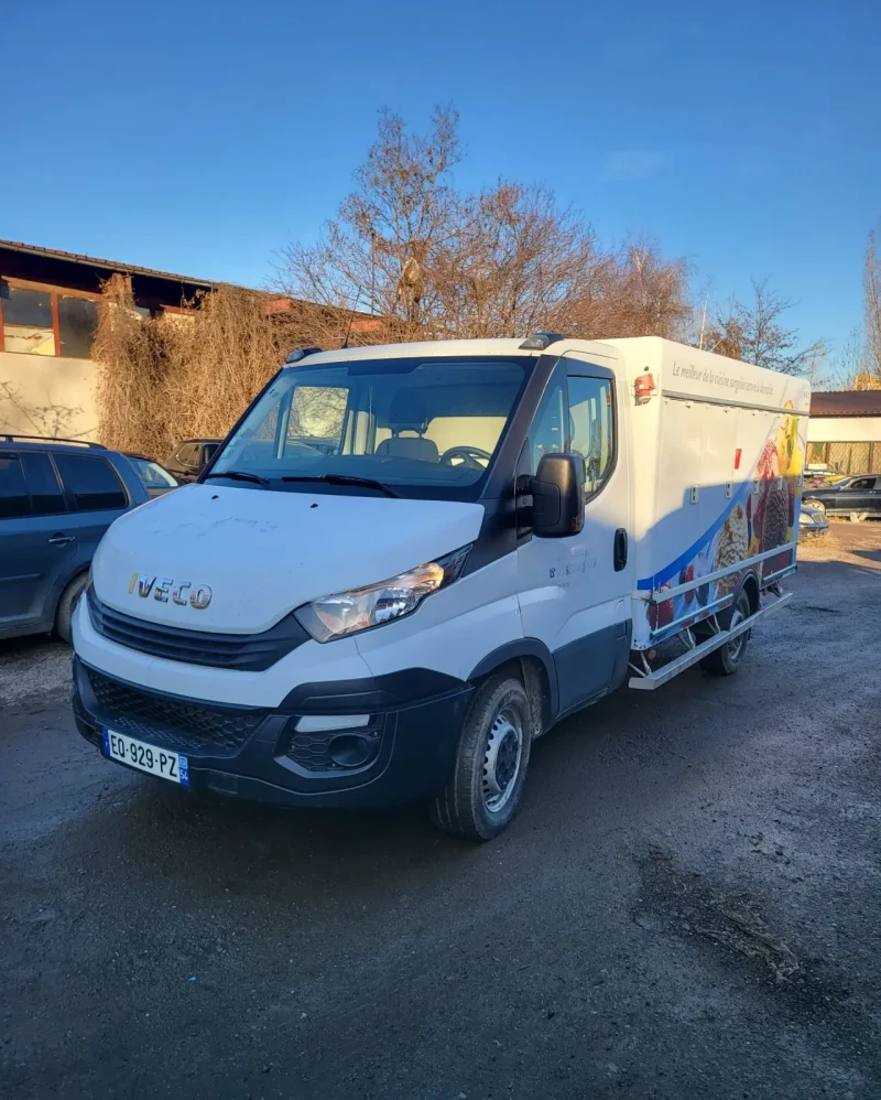 Iveco 35s12 Хладилен за сладолед-40 , снимка 1 - Бусове и автобуси - 48380270