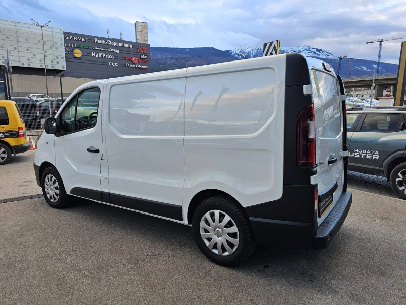 Renault Trafic 1.6 dCi 95, снимка 4 - Бусове и автобуси - 48681430