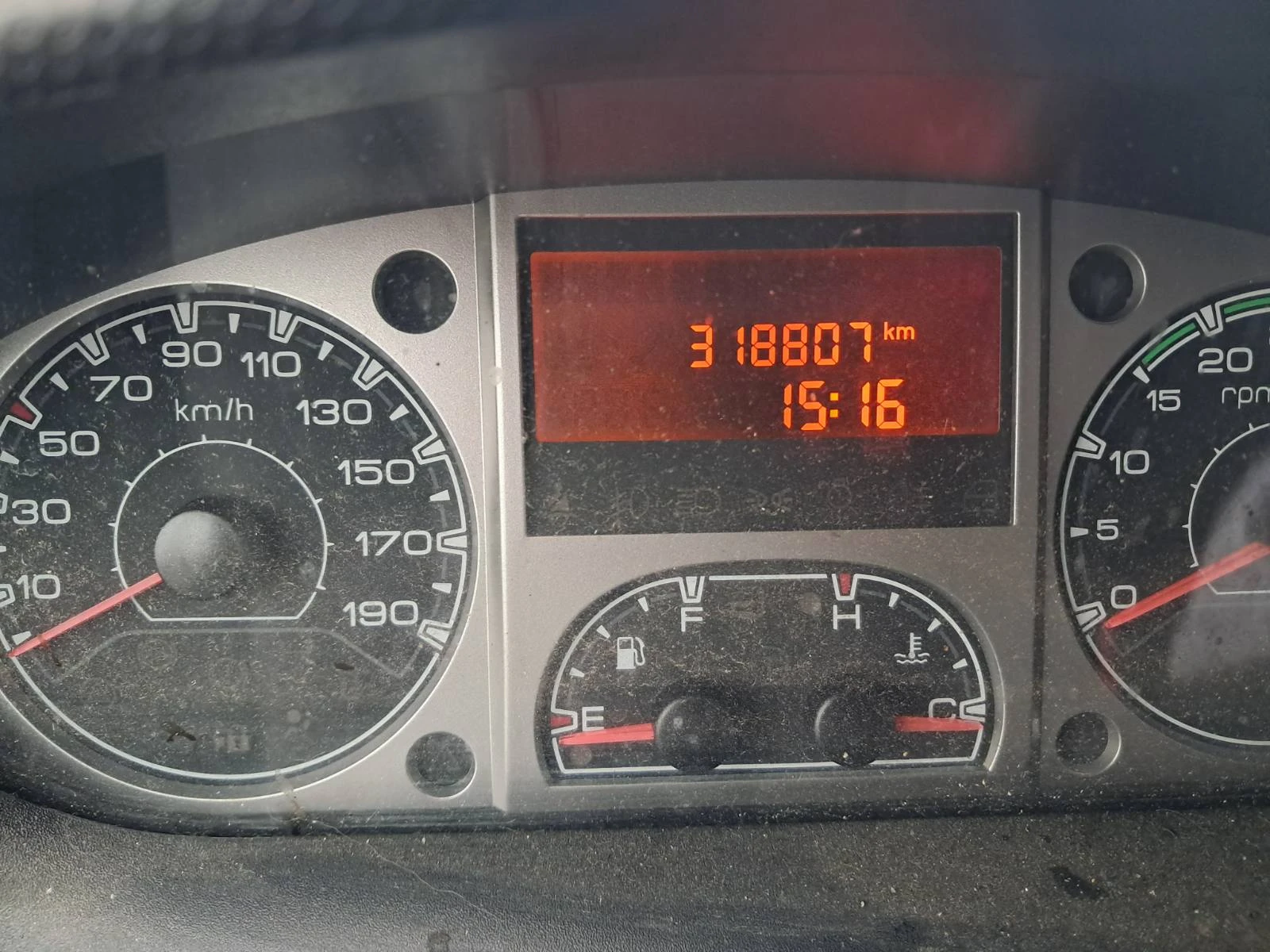 Iveco 35c13, снимка 2 - Бусове и автобуси - 54036146