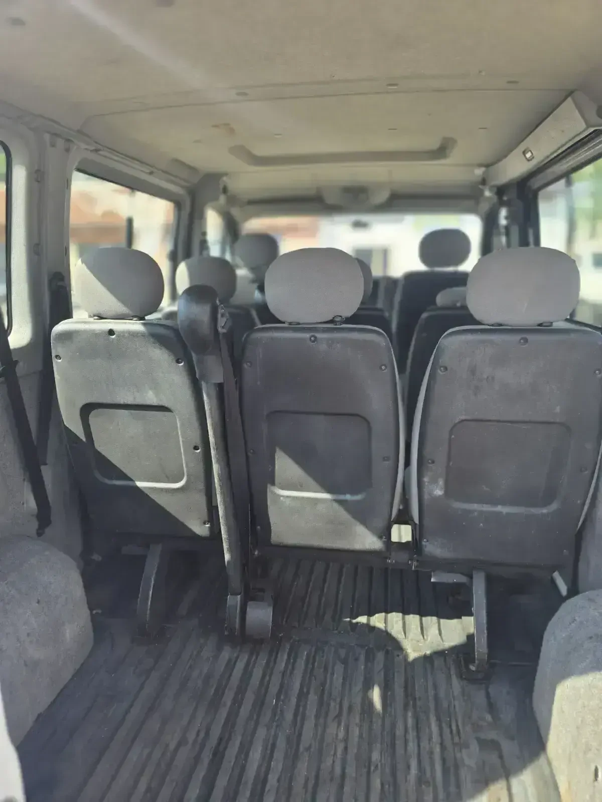 Renault Master 2.5dci 8места клима, снимка 6 - Бусове и автобуси - 55367560