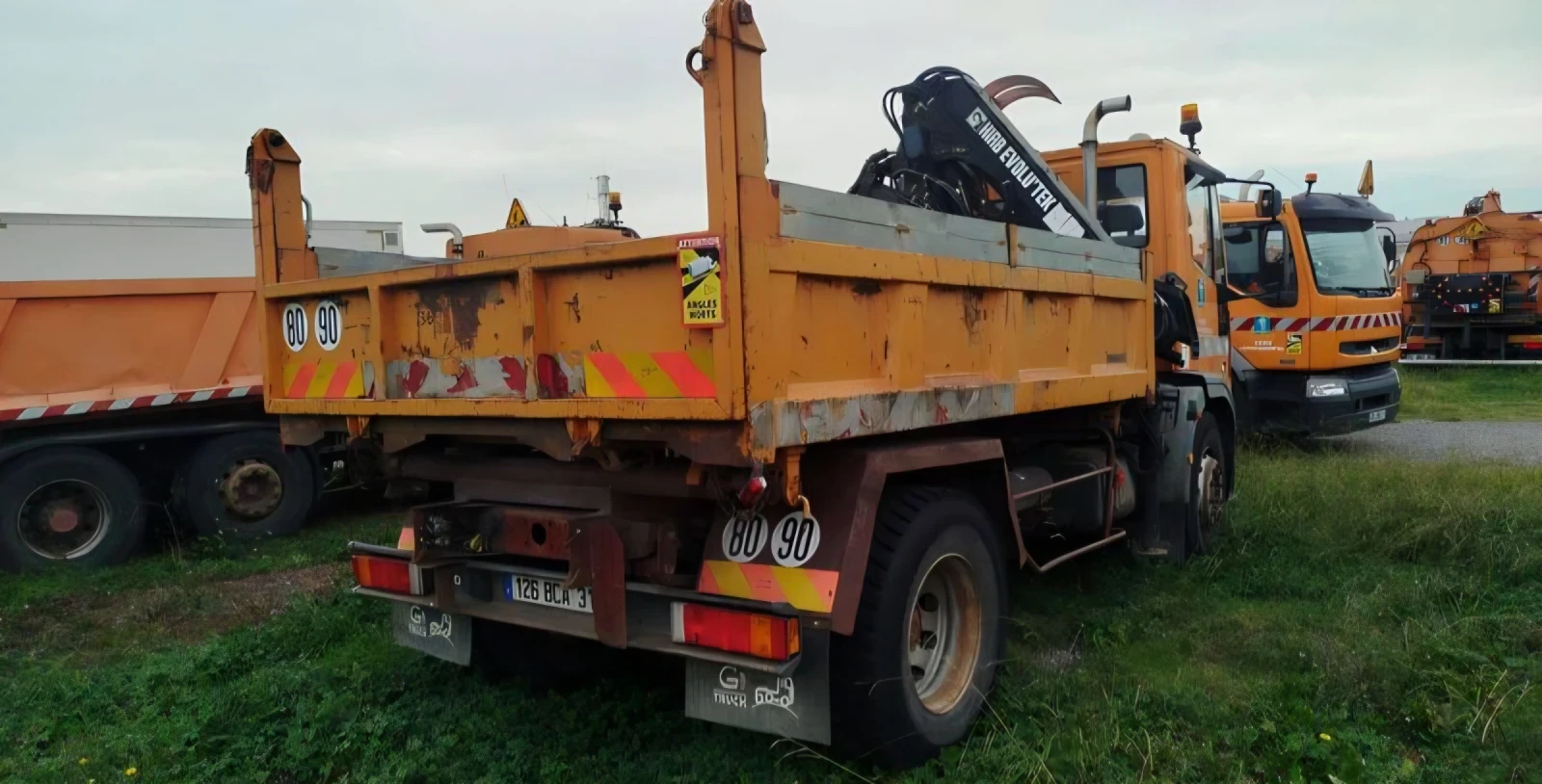 Iveco Eurocargo 180E24 самосвал снегорин  - изображение 4