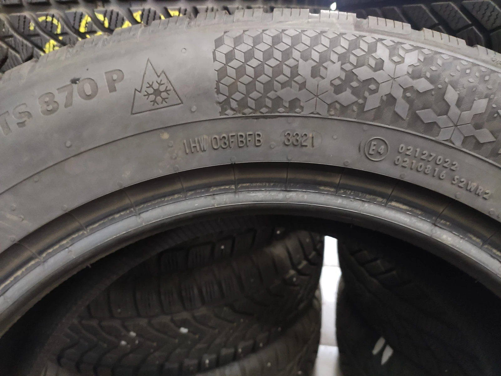  215/65R17 | Mobile.bg   11