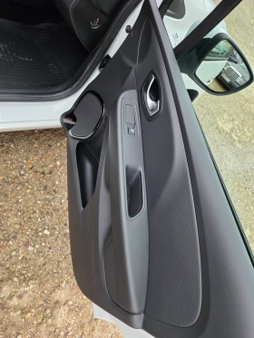 Renault Clio Комби, снимка 6