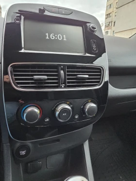 Renault Clio Комби, снимка 12